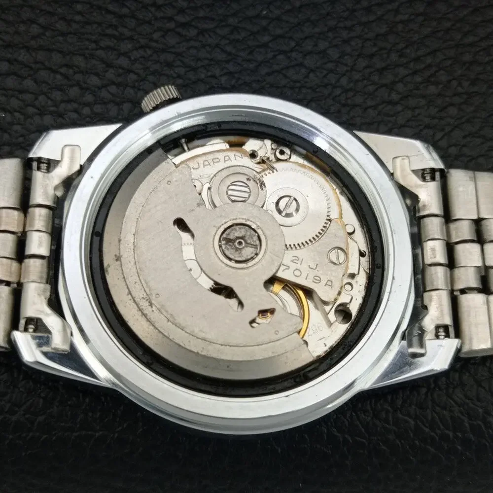 Vintage 1989 Seiko Automatic Mens Silver Watch W/daydate & Gold accents